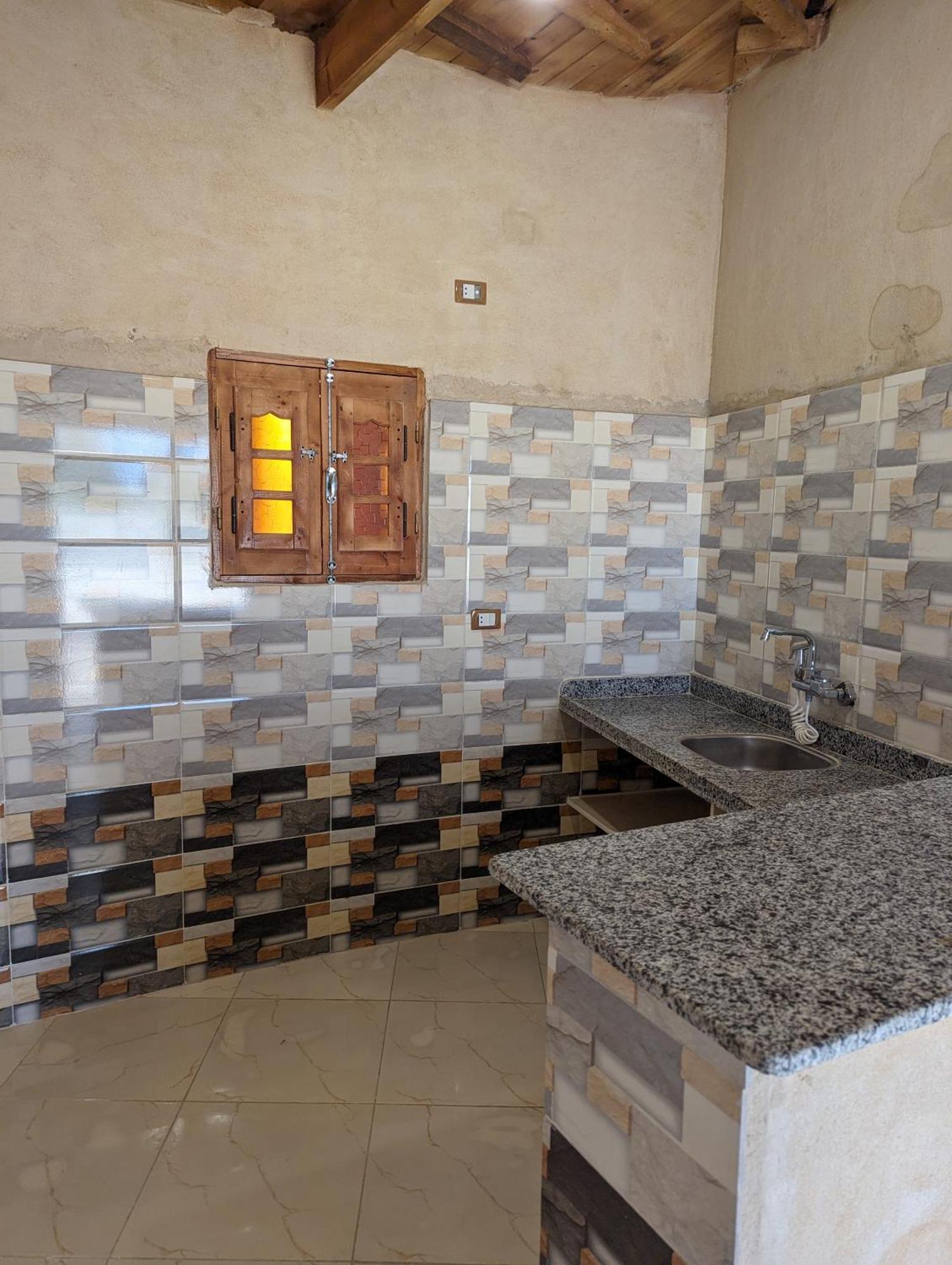 Cafour House Siwa - Hot Spring Campingplatz *